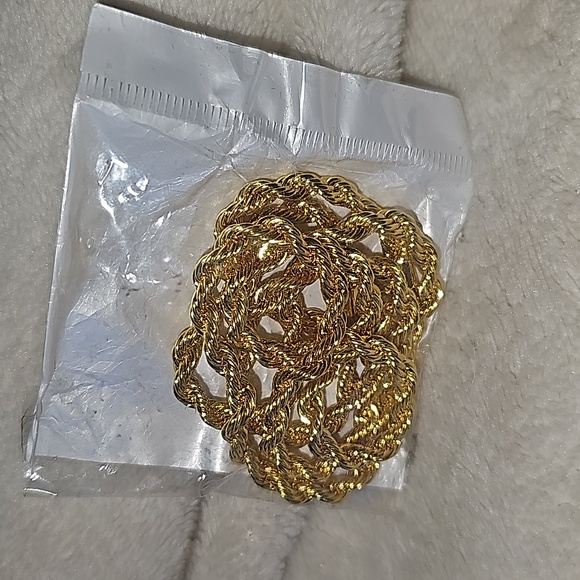 22inch 18k gold filled diamond cut rope chain - Picture 2 of 3